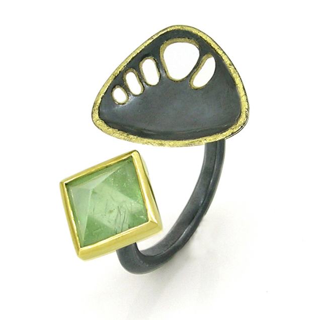 Jewellery-Emily-Thatcher-Ring-with-gren-stone