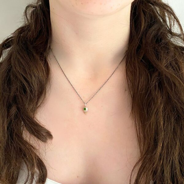 The Sussex Guild Diopside Pebble Necklace  1