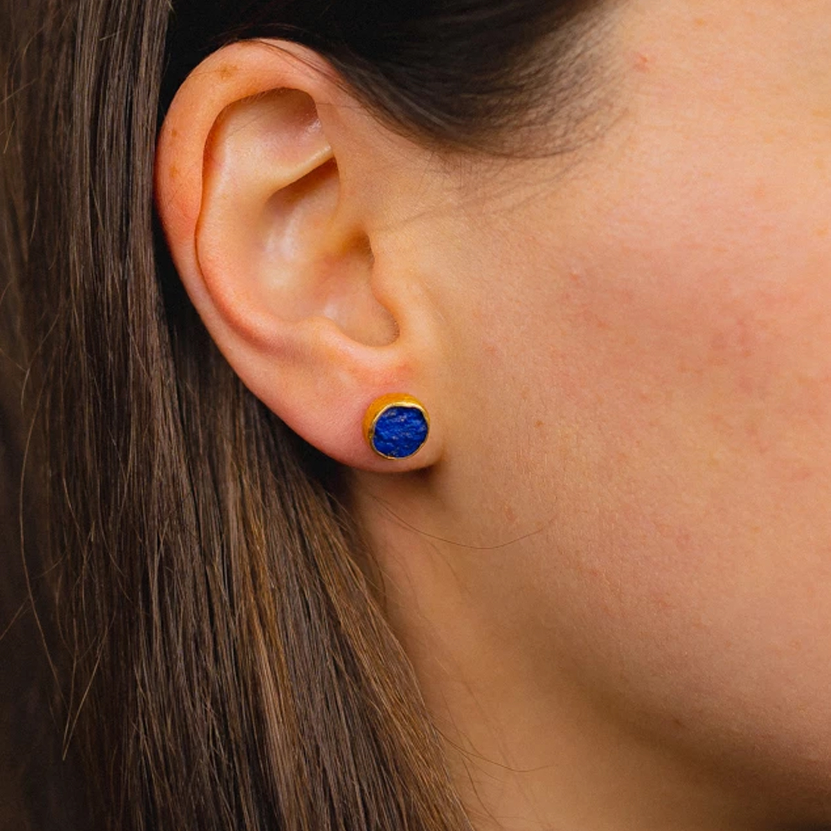 The Sussex Guild Small 8mm Lapis Lazuli Round Gilt Earstuds  1