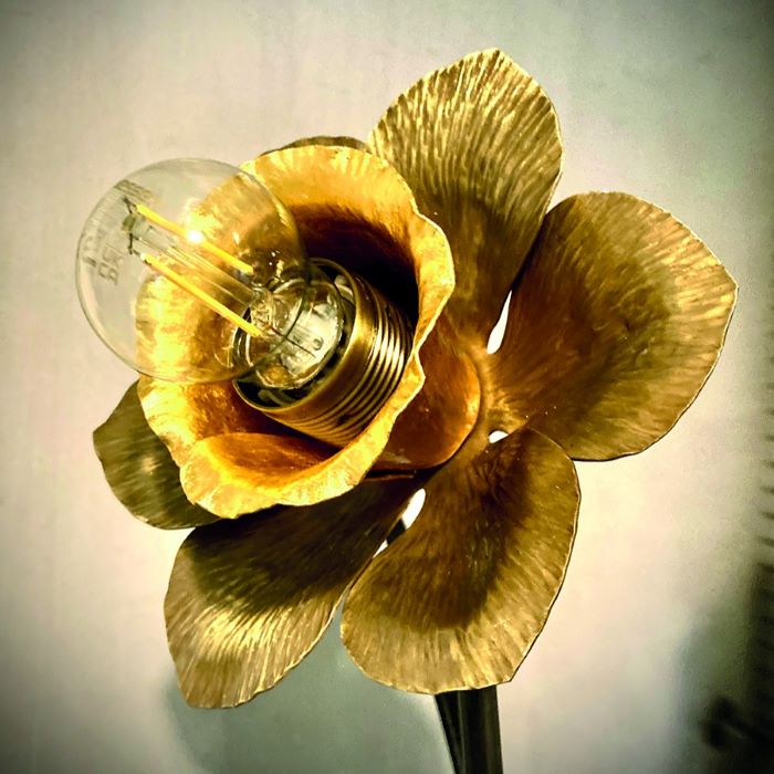 Metal daffodil lamp by Sam Wilson