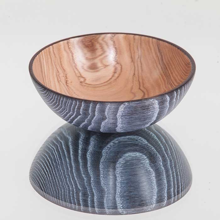 Blue coloured olive ash bowl by Colin Norgate