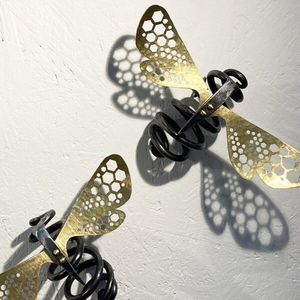 Small Wall Bee - Image 2