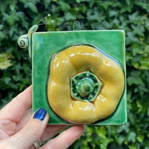 Pepper Tile with Snail Visitor