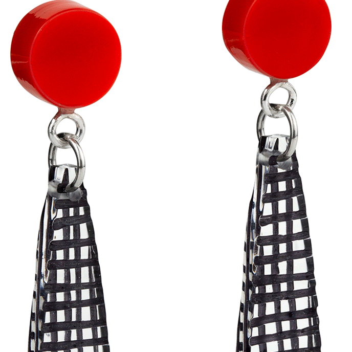 Jewellery-Sarah-Packington-black-earrings