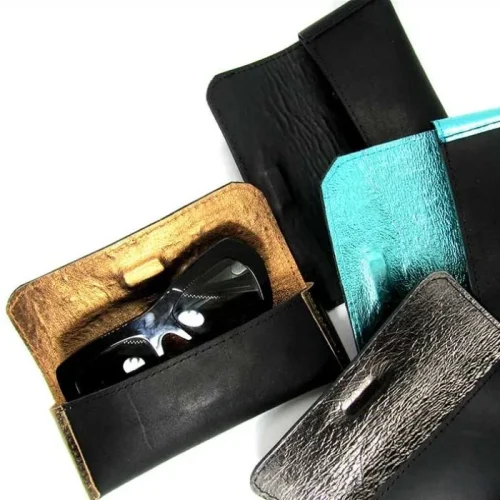 LEATHER-Renush-glassescase-Renata-Koch-MICH26