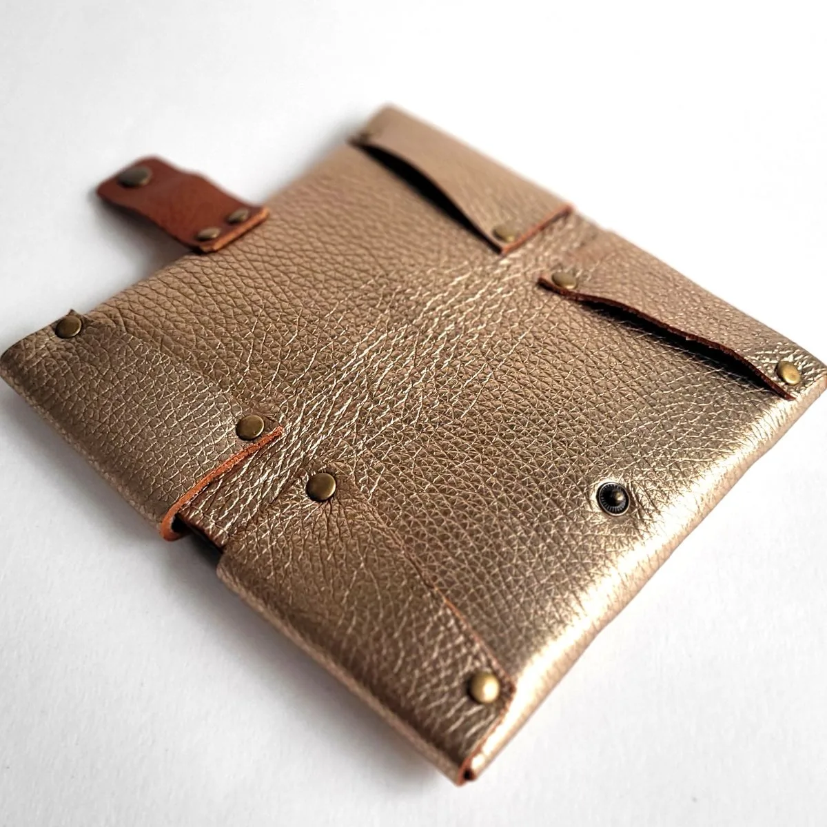 Metallic leather wallet - Image 4