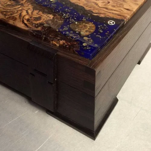 Furniture-and-Wood-Andrew-Poder-Shattered-time-detail